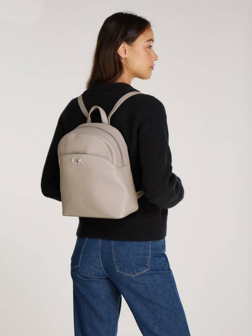 CALVIN KLEIN RE-LOCK DOME BACKPACK_MONO Begrenzte Freigabe