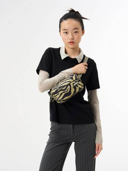 AEVOR Bauchtasche "Hip Bag Ease" Begrenzt auf 3 Tage