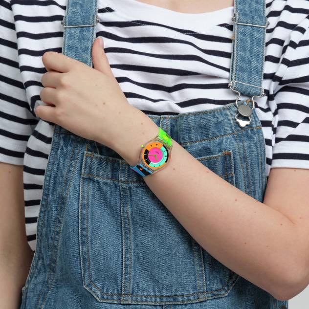 Swatch Uhr "Neon Hot Racer" Kostenlose Rückgabe