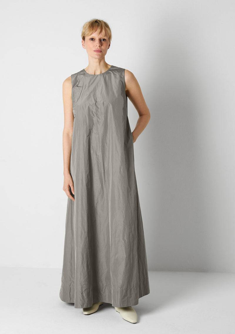 Katharina Hovman Long Dress cement Speichern exportieren