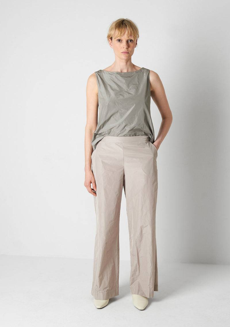 Katharina Hovman Hose sandy Auslauf