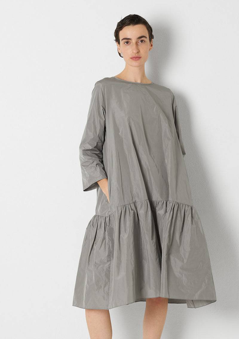 Katharina Hovman Loose Dress cement Kauf eins, bekomm eins gratis